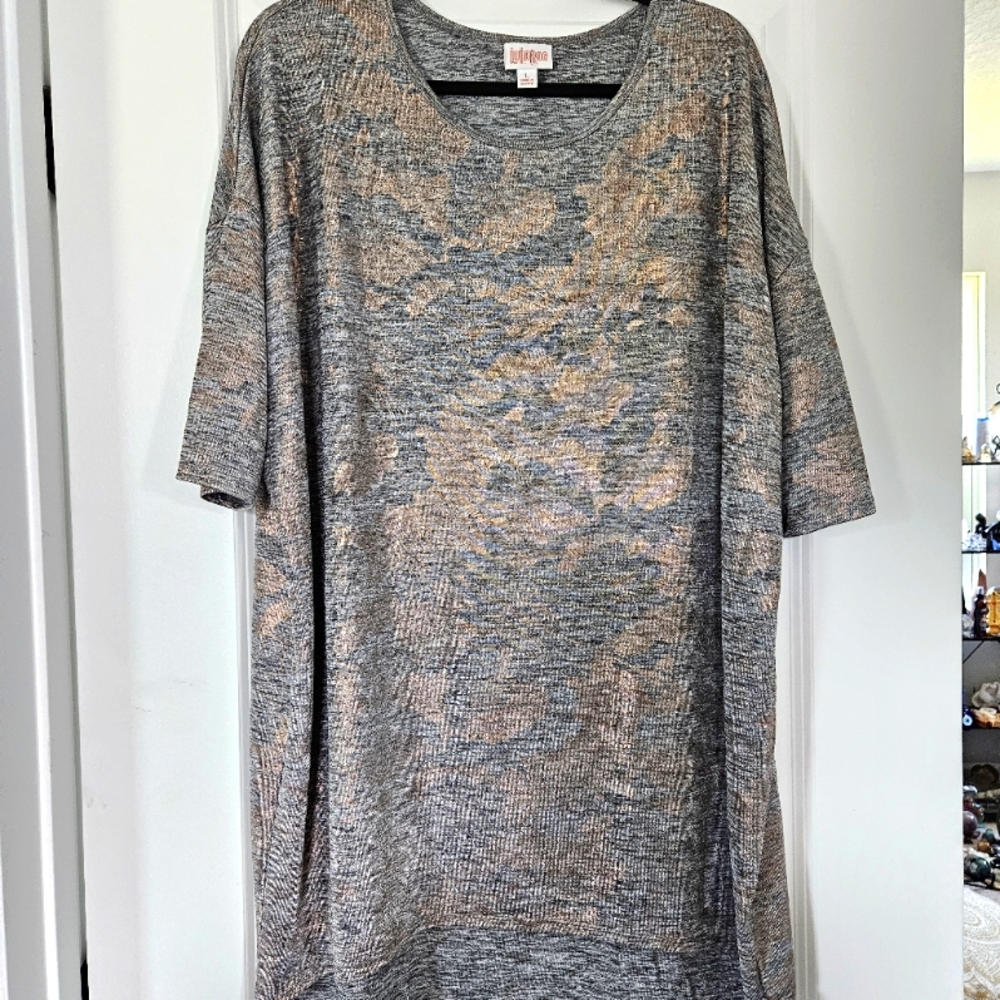 Lularoe Irma elegant top shirt l large hibiscus